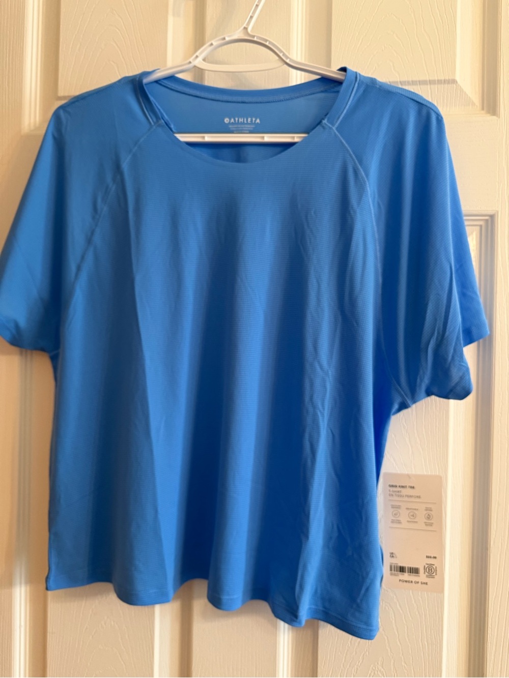 Athleta Cornflower Blue Performance Tee. Size Large.  NWT.